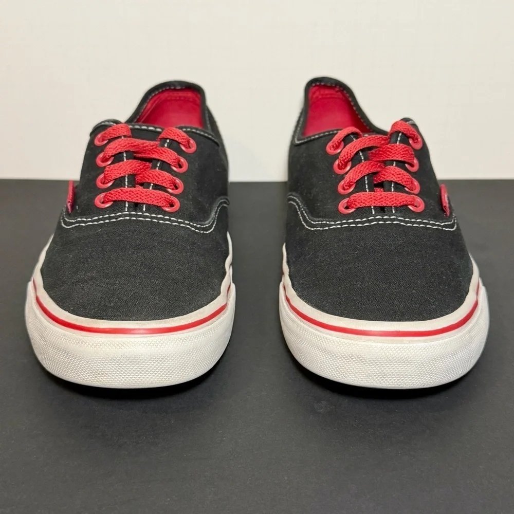 Youth VANS Authentic Low Black & Red Lace Up Sneakers / Size 5